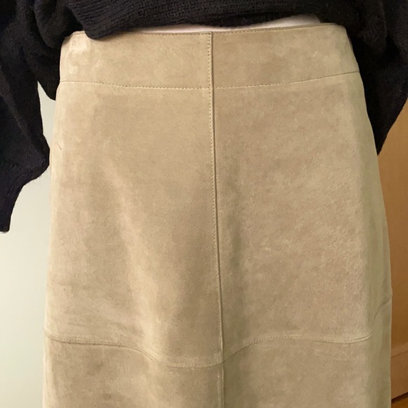 Vintage Sigrid Olsen Sage Green Suede Midi Skirt, Size 6 - Picture 3 of 16